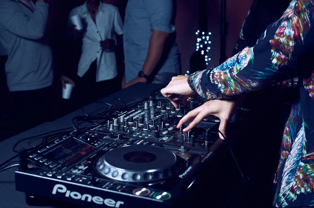 DJ Maria Gonzalez
