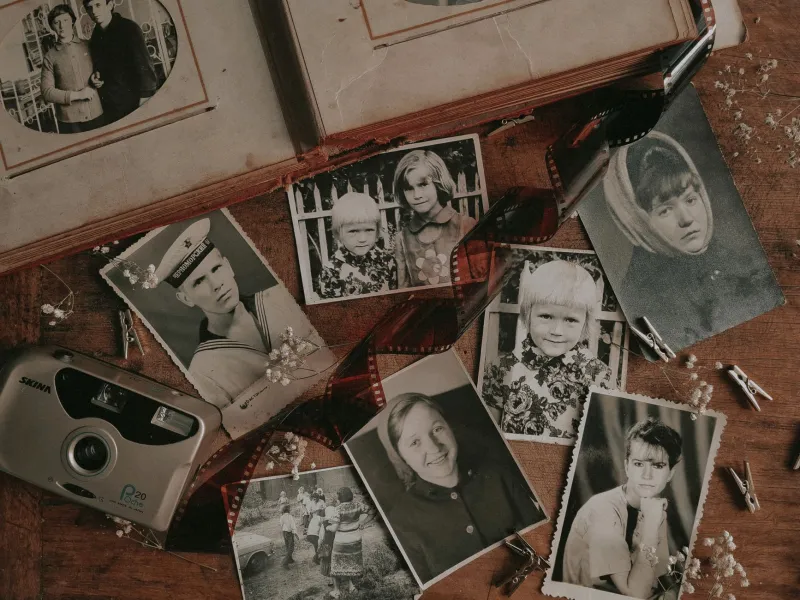 Thirty-Six Exposures, One Summer, and a Box Under the Bed: What We Lost When Photos Became Free