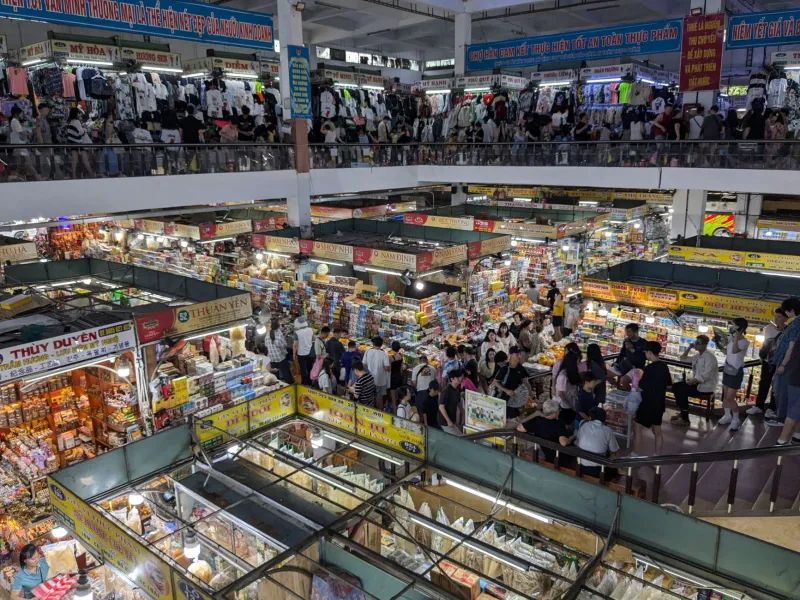 Saturday at the Mall: The Vanished American Gathering Place That No App Can Rebuild